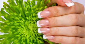 7 solutions for problems with natural nails