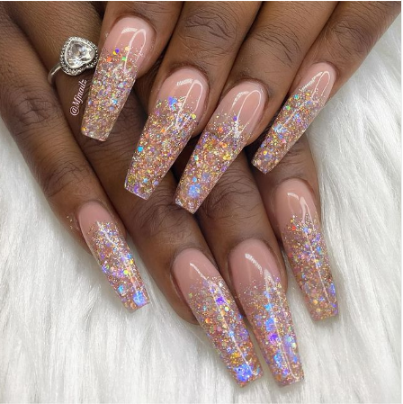 The Best Glitter Ombre Nail Designs to Wear All Year Long - GlobalFashion